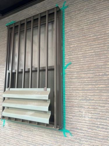 寝屋川市で戸建てサイディングシール打ち替え工事