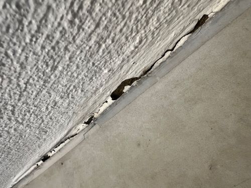 守口市で戸建てベランダウレタン塗膜防水工事